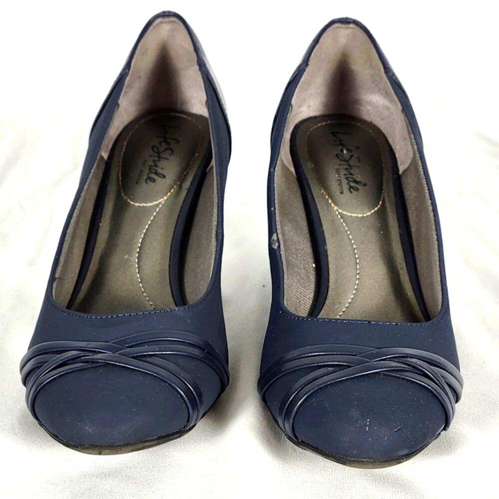 LifeStride Navy Pumps Size 8.5